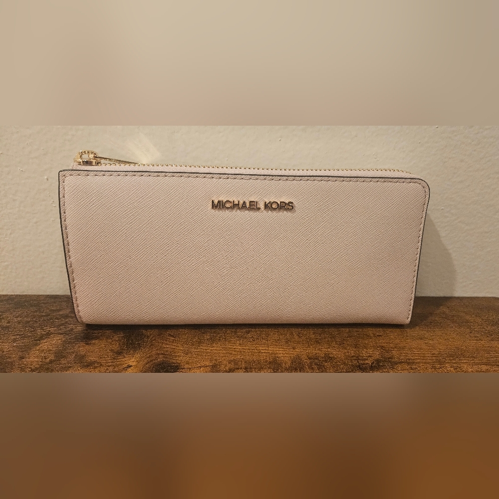 Michael Kors Powder Blush Leather Wallet